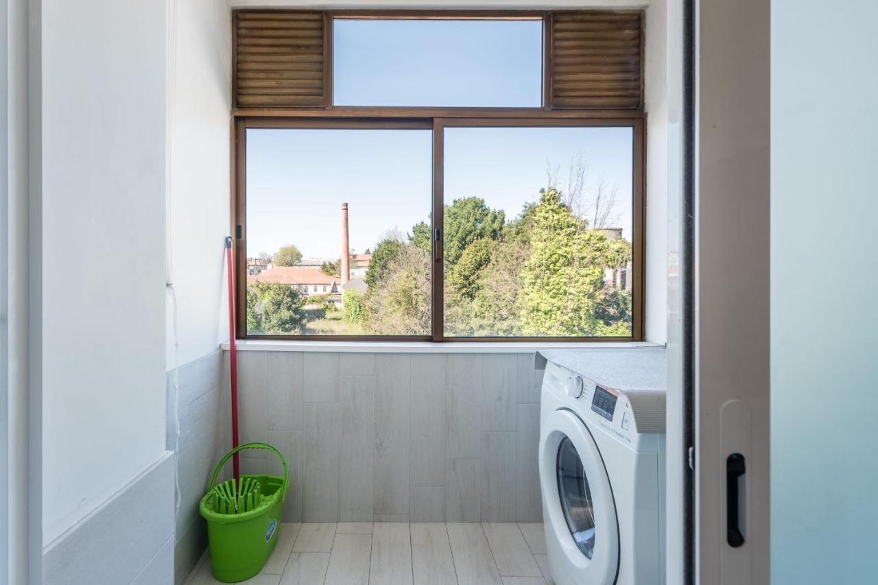 Guestready - Sunny Disposition Lägenhet OOporto Exteriör bild